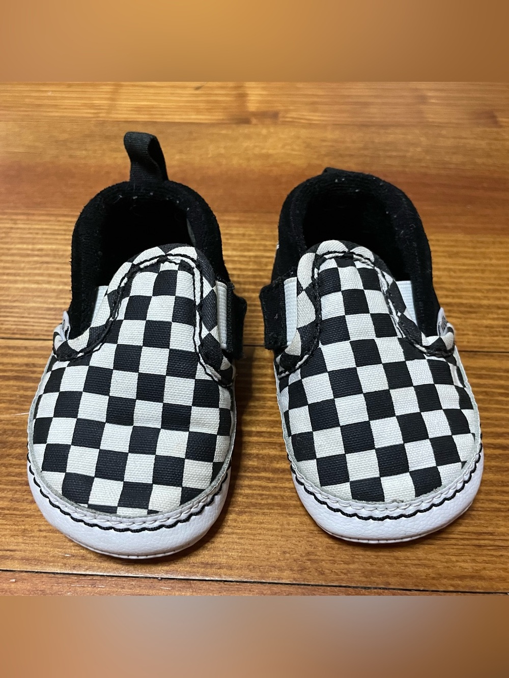 Vans Infant Checkerboard Slip-On V Crib Shoes in Black & White Size 3